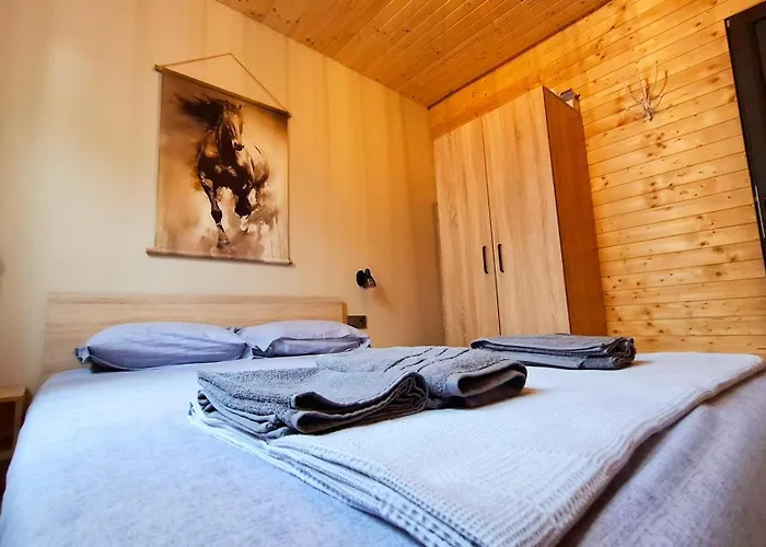 Parque de Campismo еко къщи градина