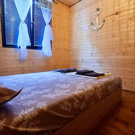 Camping еко къщи градина *