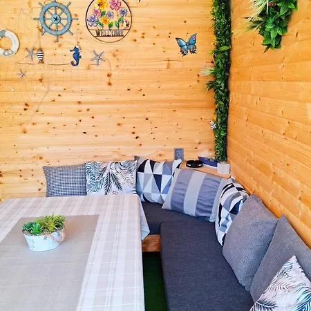 Camping еко къщи градина *