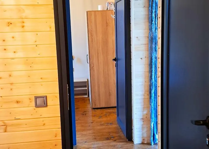 Кемпинг еко къщи градина *